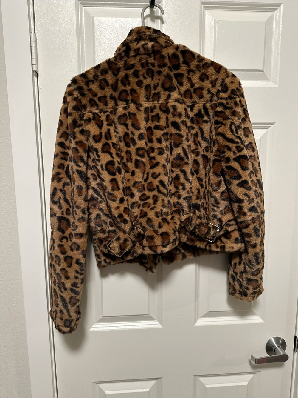 Jou Jou Leopard Print Faux Fur Jacket in Brown and Black - Picture 5 of 5